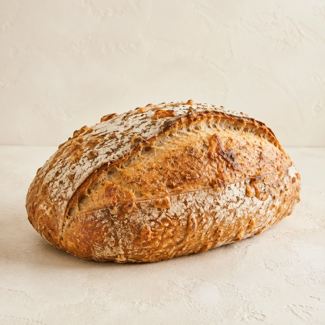 Hogaza de masa madre parmesano con orégano